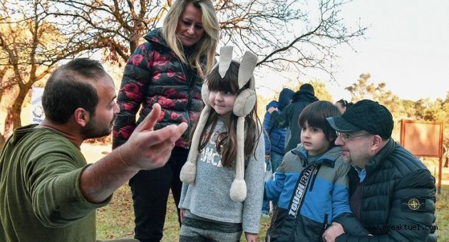 İzmirli çocuklar meşe palamudu ekti  