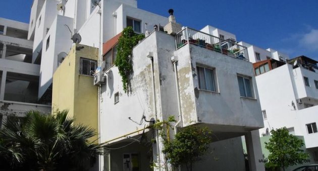 İzmirli heykeltraş hap içerek intihara kalkıştı