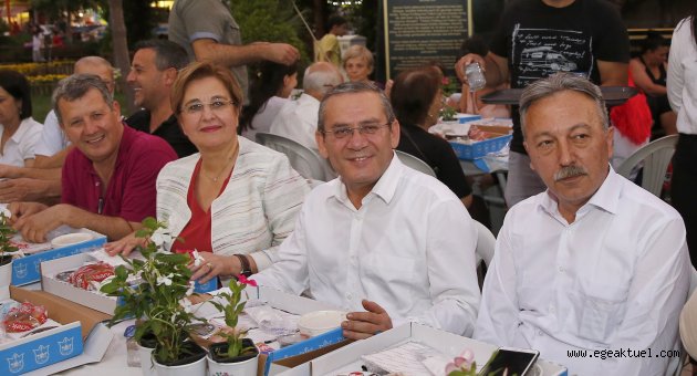 İzmirlilik ruhunu devam ettirelim