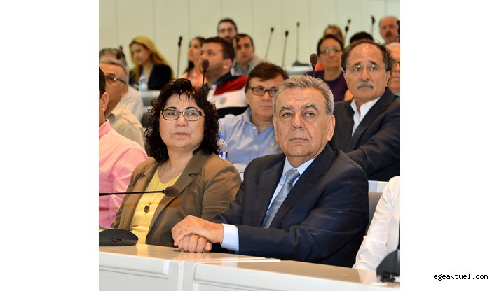 İZSU’da bayrak değişimi