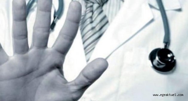 Jiletli saldırının ardından bu kez bir kişi doktora yumruk attı