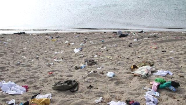 Kaçaklar Gitti, Sazlık Ateşe Verildi