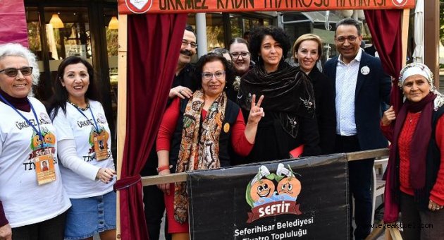  “Kadınların Sahnedeki Sesi” İzmir Sanat’taydı