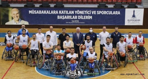Kalpler kupa için çarpıyor
