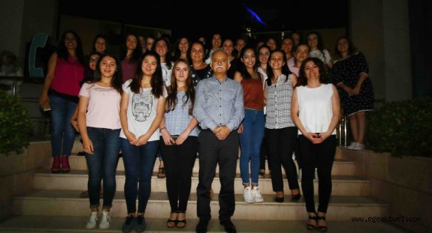Karabağ öğrencilerle iftarda buluştu