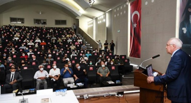 Karabağlar Belediyesi, 106 hektarlık alanın planlarını vatandaşlara anlattı