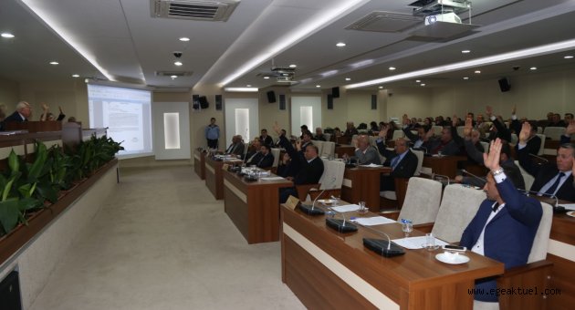 Karabağlar Belediyesi Meclisi'nden örnek davranış