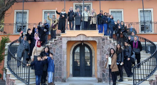 Karabağlar Belediyesi’nden kadınlara her hafta kültür gezisi