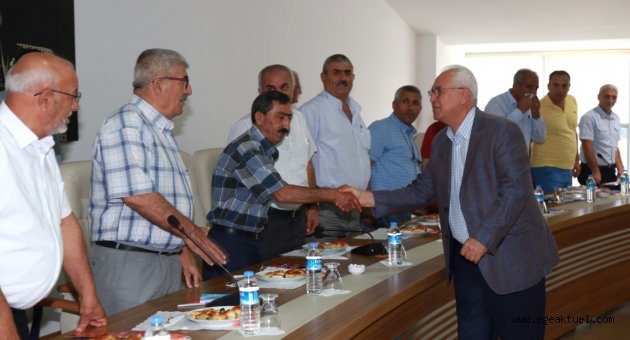 Karabağlar Belediyesi’nden muhtarlara bilgilendirme toplantısı