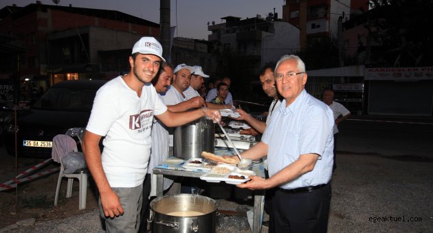 Karabağlar’da 5 farklı yerde Ramazan sofrası