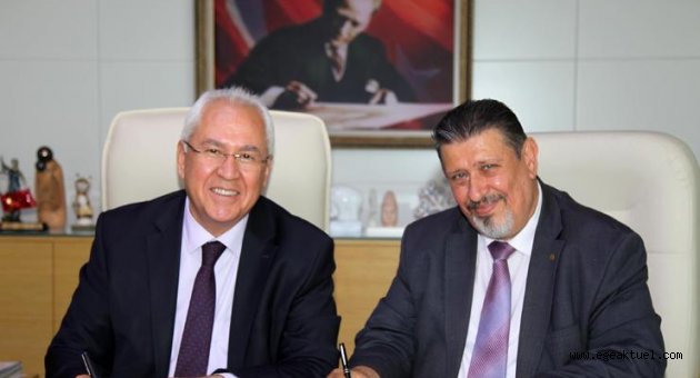 Karabağlar’da memurların toplu sözleşme sevinci