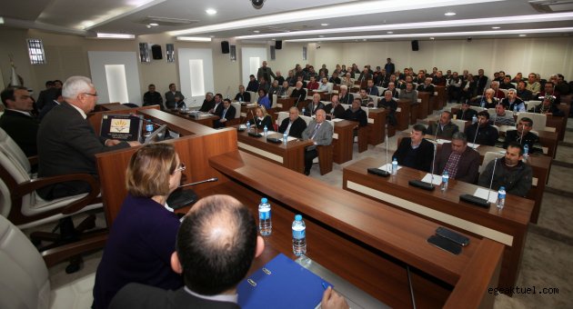 Karabağlar’da üç mahalleye kentsel dönüşüm toplantısı