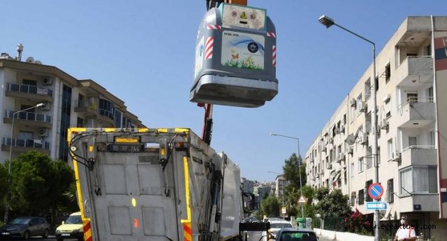 Karabağlar’da yeni çöp konteynerlerin dağıtımı sürüyor