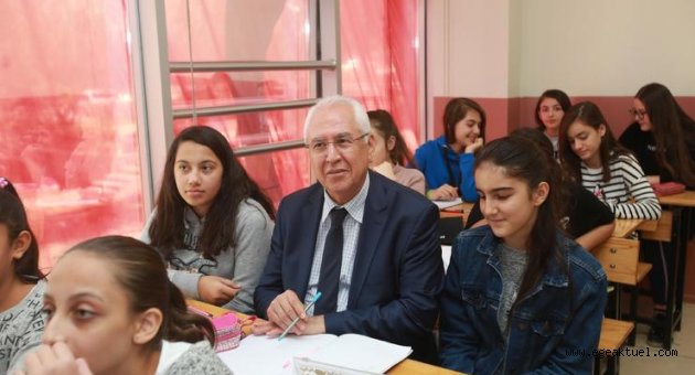 Karabağlar’ın YKS başarısı 