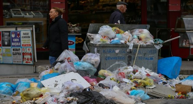 Karabağlar'da Çöp Dağları