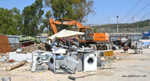 Karabağlar'da izinsiz atık depolayanlara geçit yok