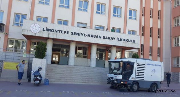 Karabağlar'da okullara temizlik desteği