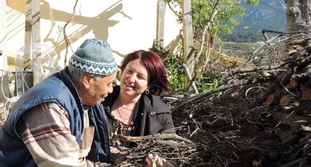 Karaburun Belediyesi bir telefon kadar yakın…