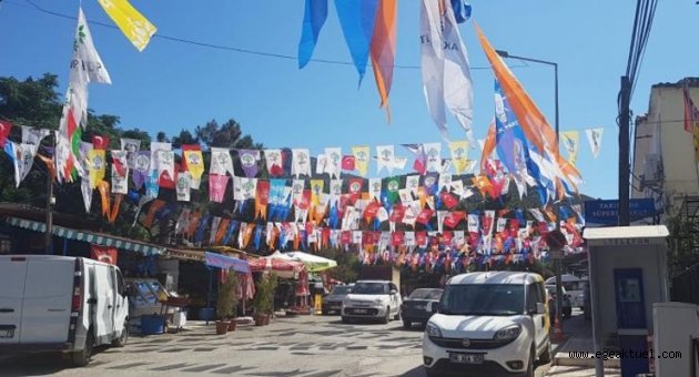 Karaburun’da ‘bayraklama’ krizi