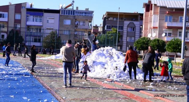 Karakayalı’dan çocuklara kar sürprizi