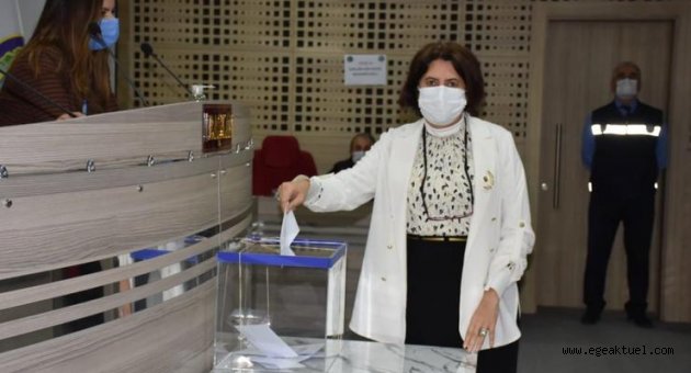 Karakurt: Kurada çıksam da dava açacağım!