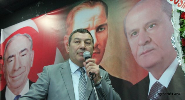 Karataş'tan AKP kongrelerine ağır eleştiri: Adaysız kongre, düzmece toplantı