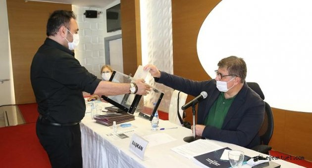 Karşıyaka Belediye Meclisi’nde seçim mesaisi