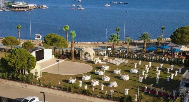 Karşıyaka Belediyesi Sağlıkçıları Unutmadı