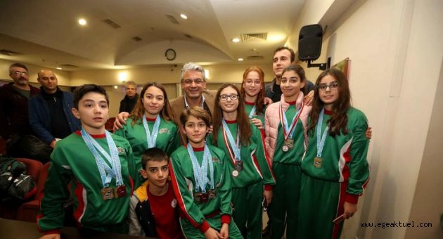 Karşıyaka’da 300 bin kişi spor yaptı