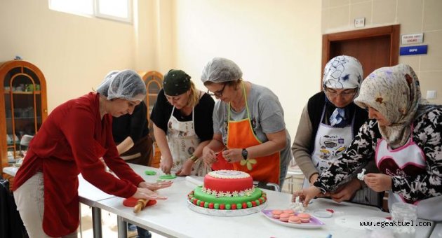 Karşıyaka’da 6 bin kişiye ücretsiz kurs