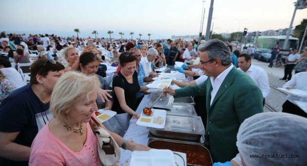 Karşıyaka’da 7 bin kişilik iftar