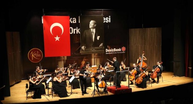 Karşıyaka’da Cumhuriyet coşkusu bitmiyor