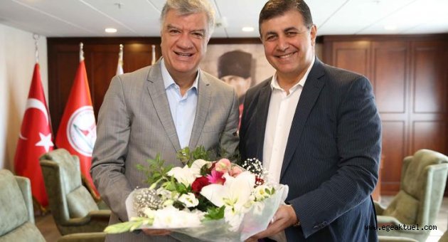 Karşıyaka’da ‘dayanışma’ ziyaretleri