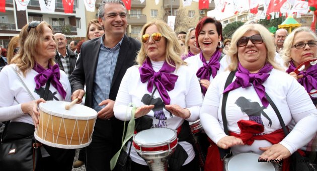 Karşıyaka’da dolu dolu 8 Mart