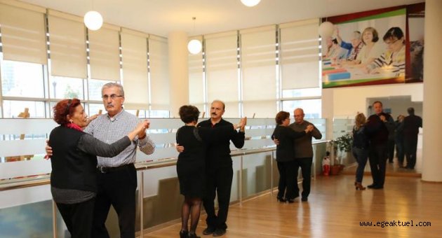 Karşıyaka’da ‘ikinci bahar’ tangosu