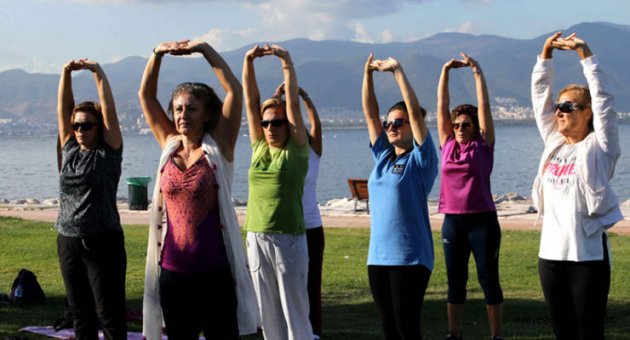 Karşıyaka’da yoga buluşması