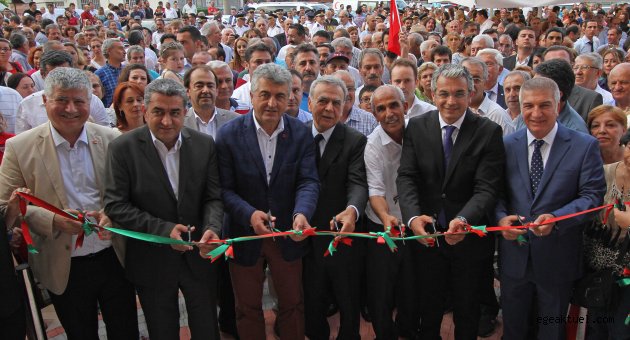 Karşıyaka’dan en anlamlı açılış