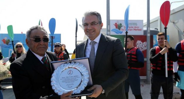 Karşıyaka’dan ‘Secder Akıncı’ya vefa