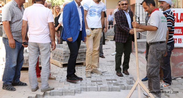  Karşıyaka sokaklarına estetik dokunuş