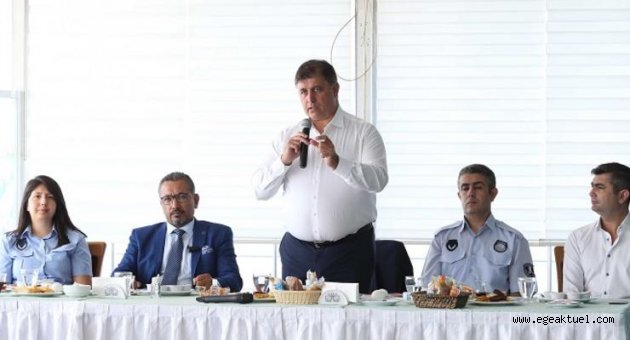 Karşıyaka Zabıtası’ndan 64. yıl kutlaması