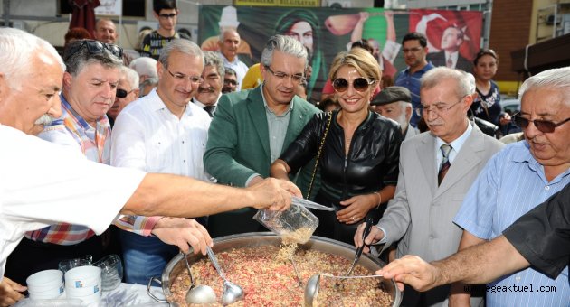 Karşıyaka'da 'aşure' bereketi 