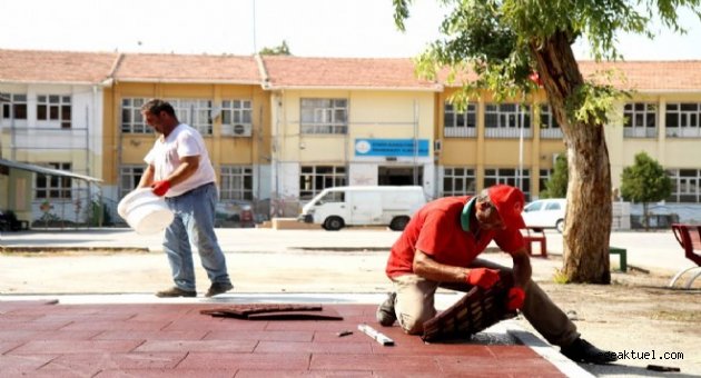 Karşıyaka'da okullar yenileniyor