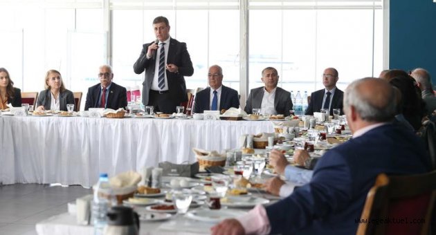 Karşıyakalılara ‘eşit hizmet’ sözü