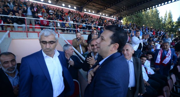  -Kaya'ya memleketi Torbalı'da sevgi seli