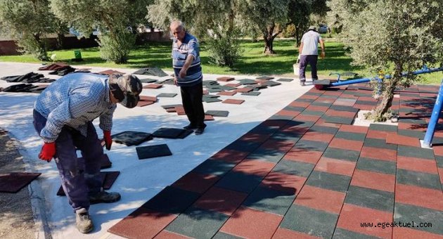 Kemalpaşa Belediyesi Parkları Yeniliyor