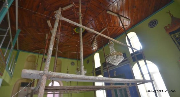 Kemalpaşa Belediyesinden Sonbahar Öncesi Cami Tadilatı