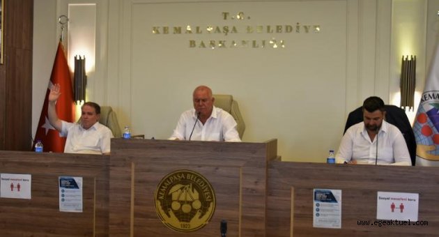 Kemalpaşa’da pandemi sonrası ilk meclis yapıldı