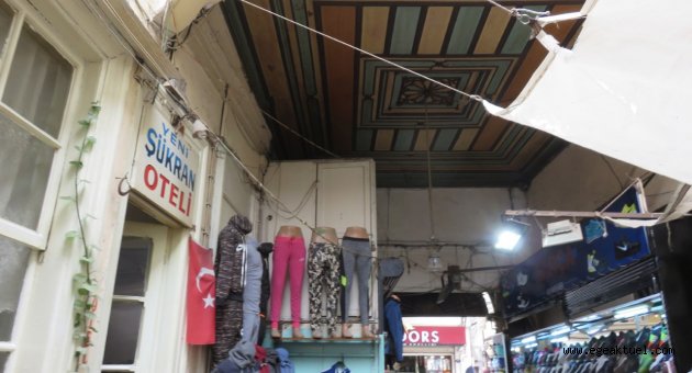 Kemeraltı’ndaki tarihi oteller ayağa kaldırılmalı 