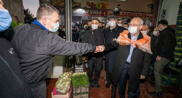 Kılıçdaroğlu İzmir’de hal esnafıyla buluştu