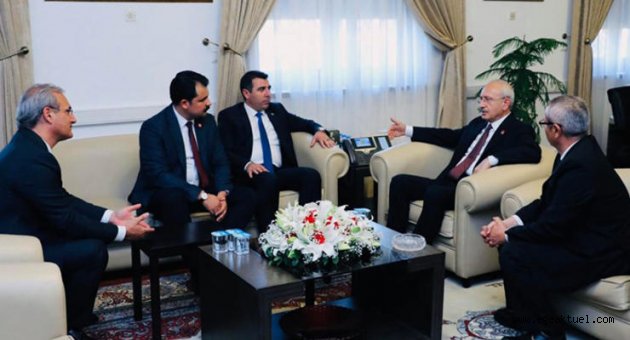 Kılıçdaroğlu İzmir'den 4 ilçe başkanıyla görüştü! Toplantıda neler gündeme geldi?